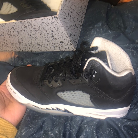 jordan black white grey